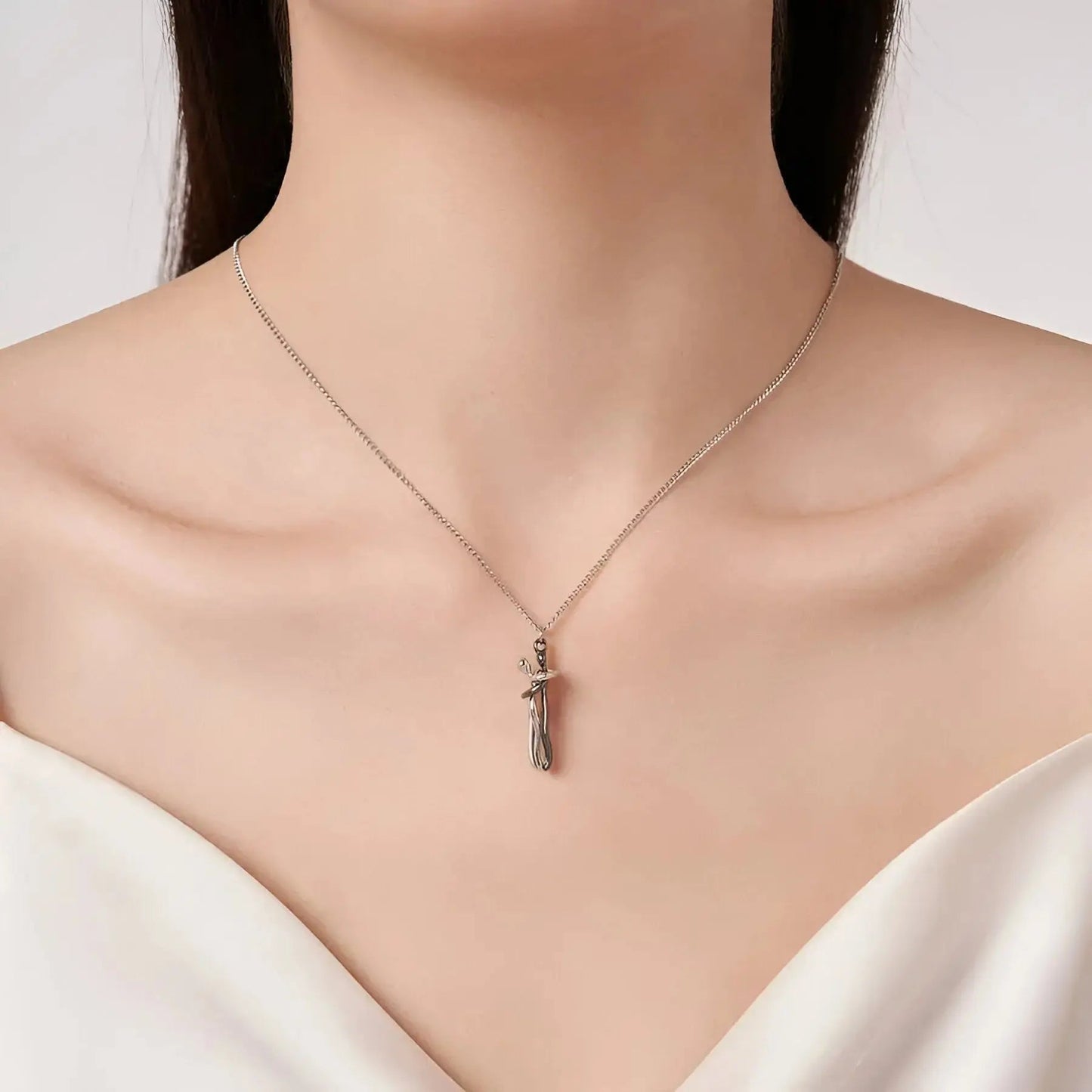 Liseria™ - "Eternal Hug" Necklace